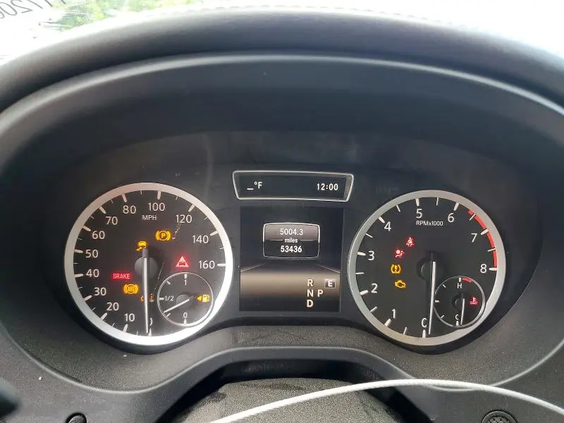 2019 INFINITI QX30 LUXE  
