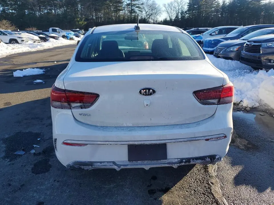 2021 KIA RIO LX  