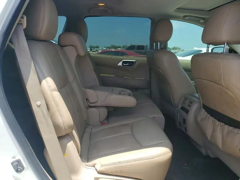 2017 NISSAN PATHFINDER SL  