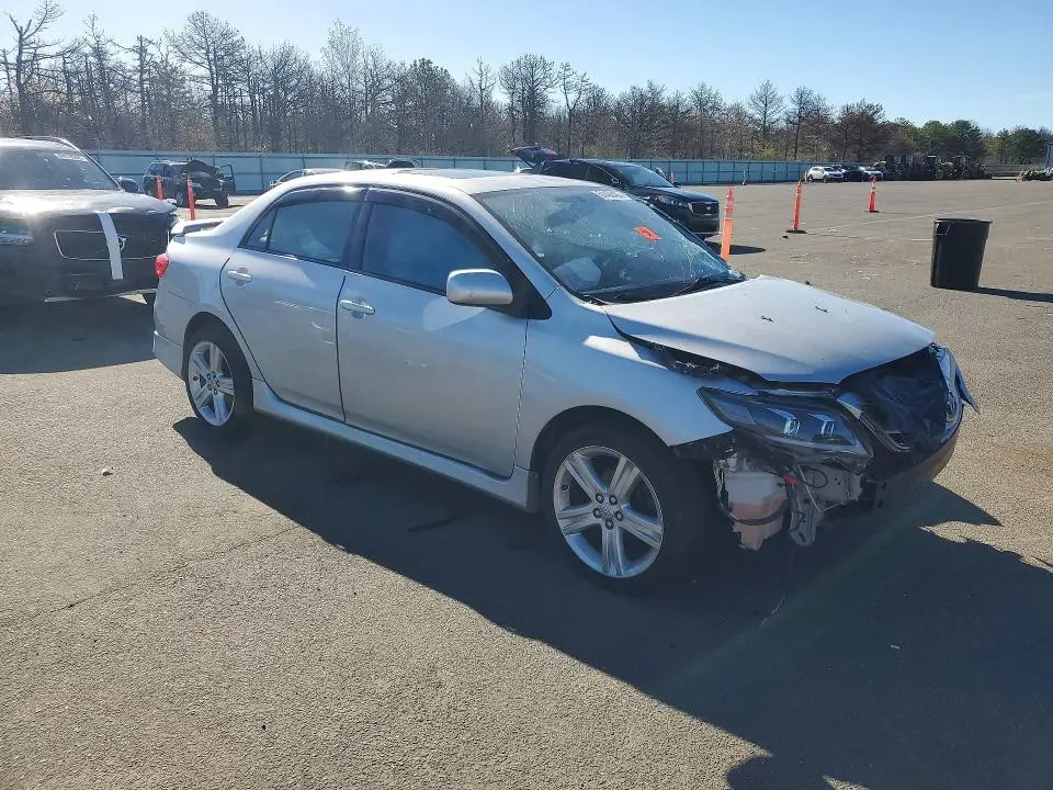 2013 TOYOTA COROLLA S  