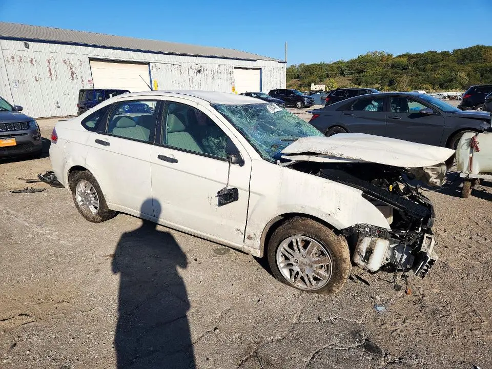 2011 FORD FOCUS SE  