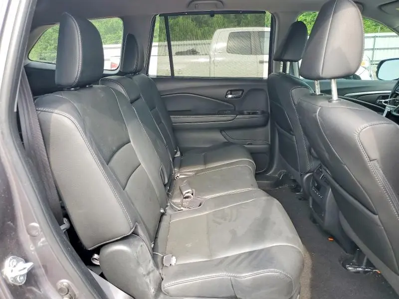 2021 HONDA PILOT SE  
