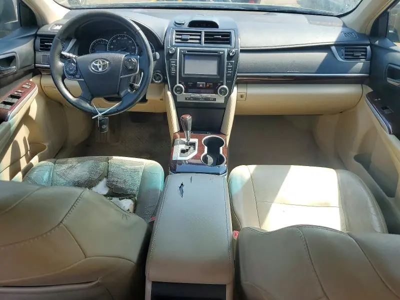 2014 TOYOTA CAMRY XLE  