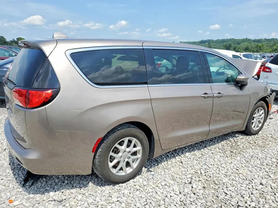 2017 CHRYSLER PACIFICA LX  
