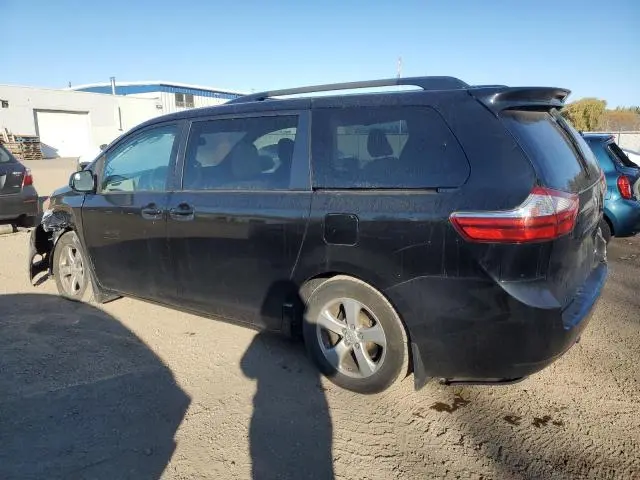 2015 TOYOTA SIENNA LE  