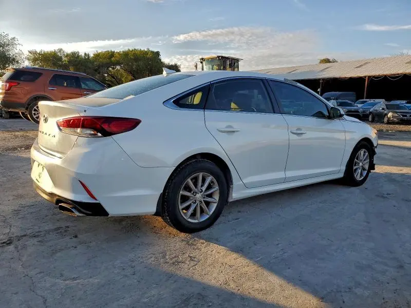 2018 HYUNDAI SONATA SE  