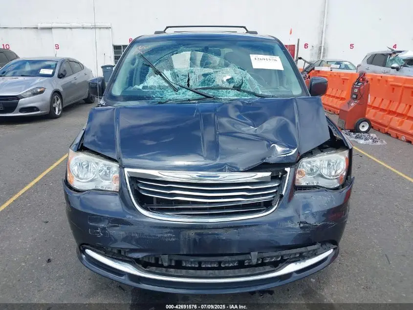 2013 CHRYSLER TOWN & COUNTRY TOURING