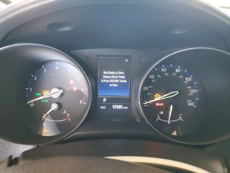 2019 TOYOTA C-HR XLE  