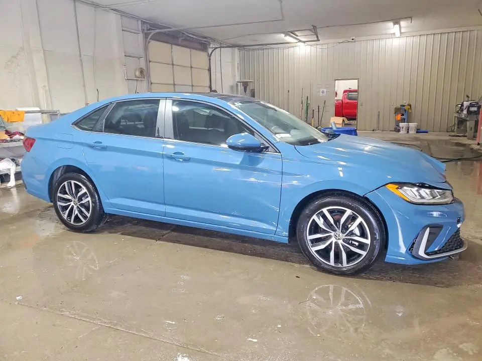 2025 VOLKSWAGEN JETTA SE  