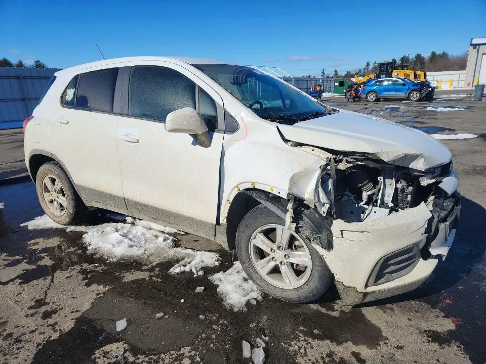 2022 CHEVROLET TRAX LS  