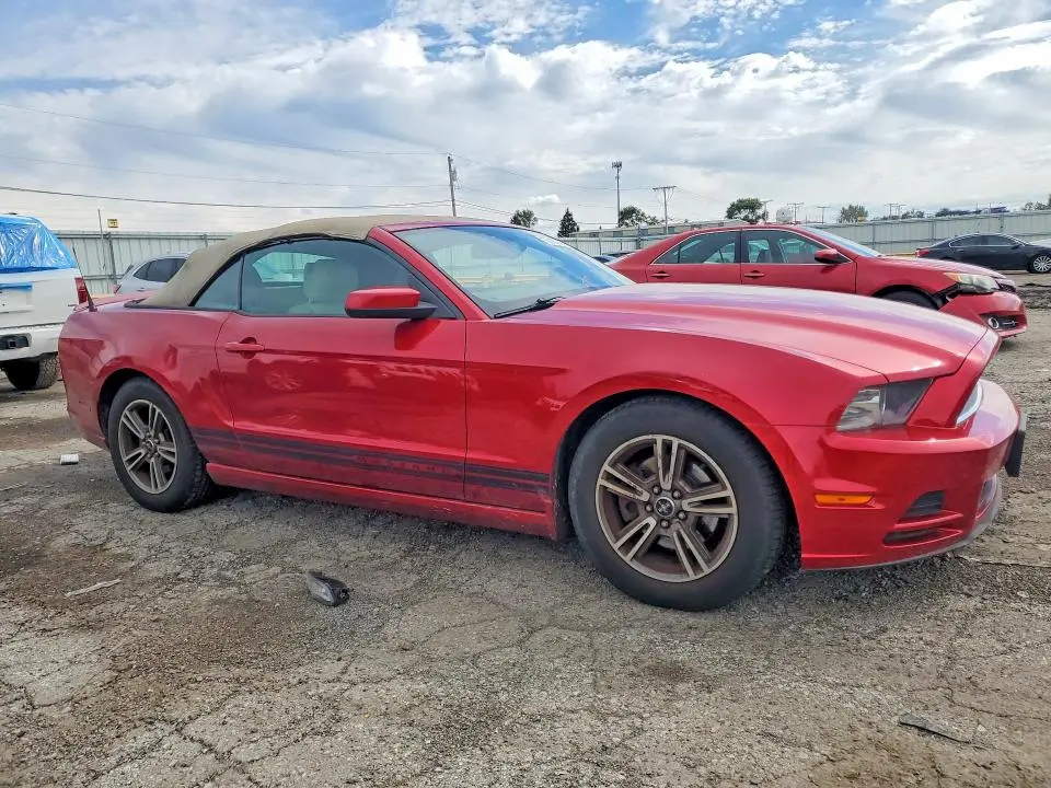 2013 FORD MUSTANG   