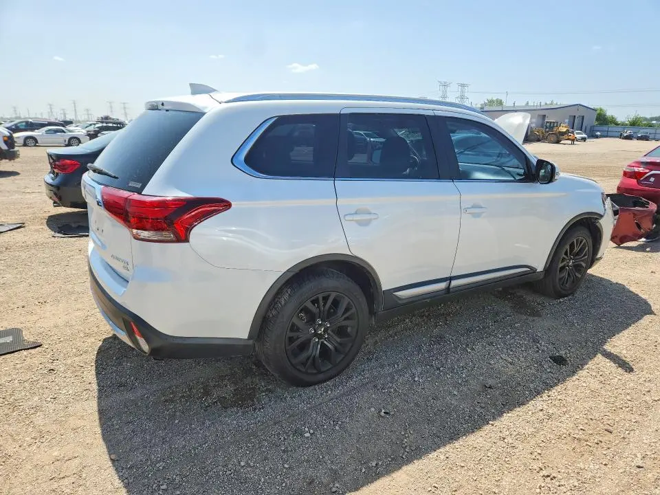 2018 MITSUBISHI OUTLANDER SE  