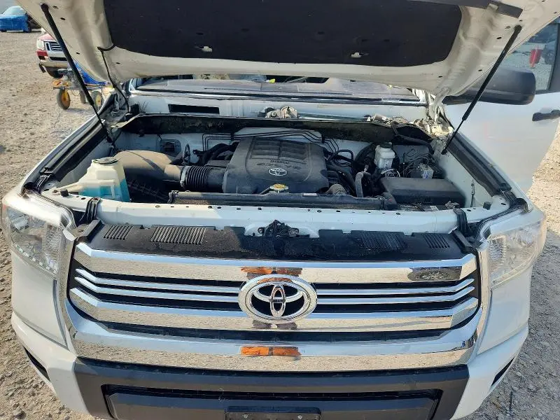 2017 TOYOTA TUNDRA SR5  