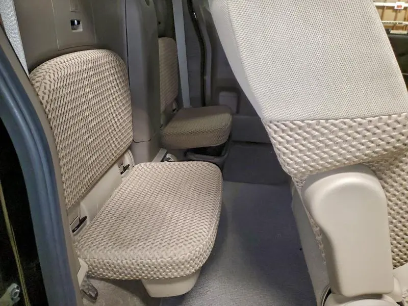 2012 NISSAN FRONTIER SV  