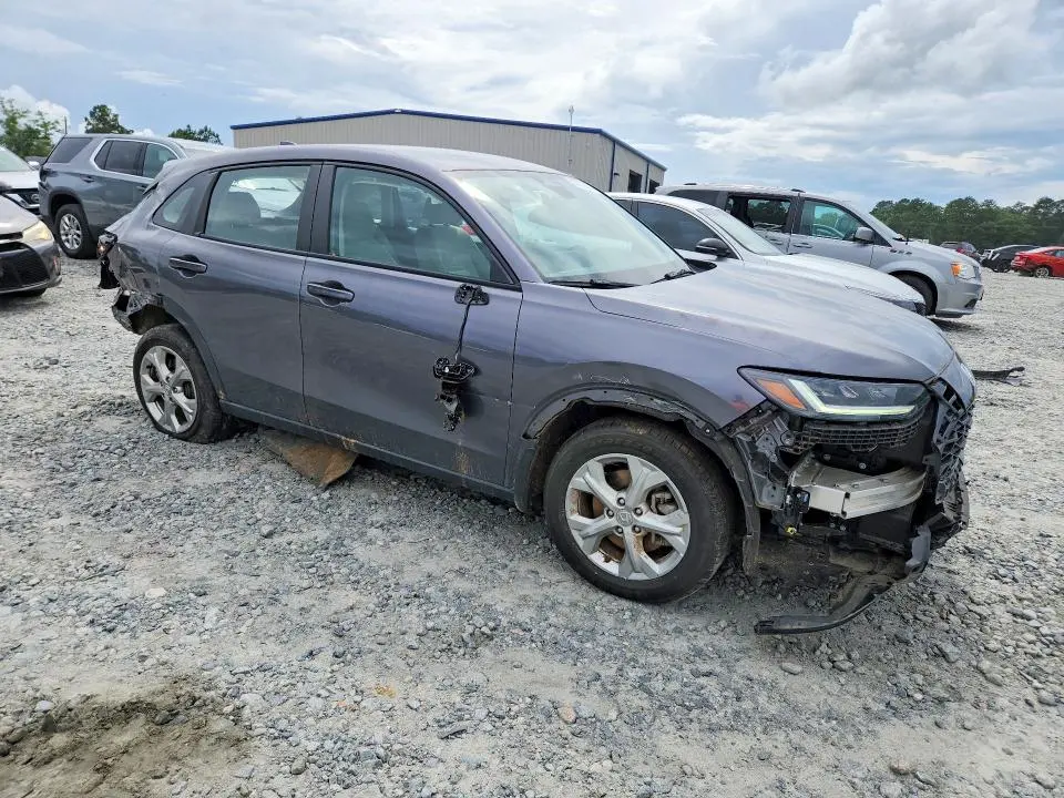 2023 HONDA HR-V LX  