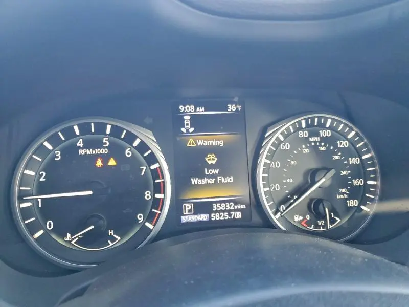 2018 INFINITI Q50 LUXE  