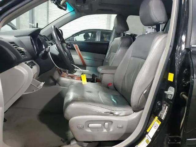 2010 TOYOTA HIGHLANDER LIMITED  