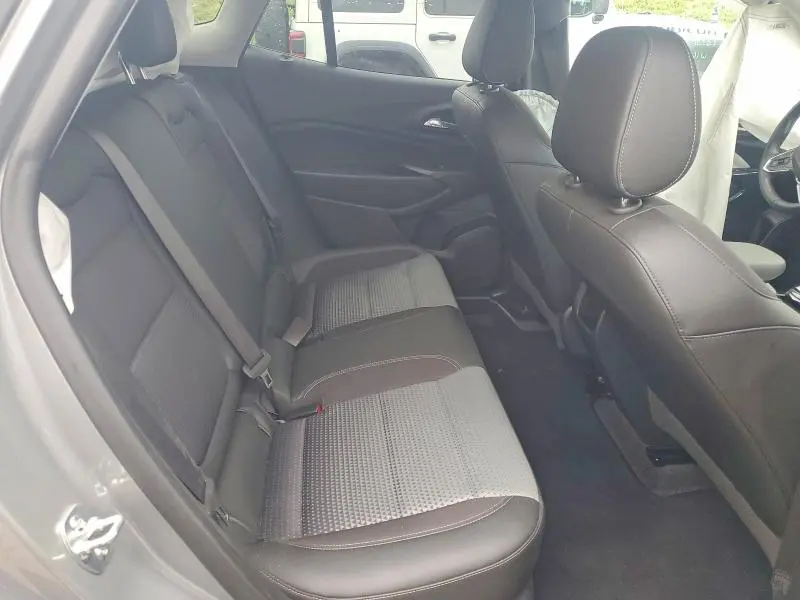 2025 CHEVROLET TRAX 1LT  