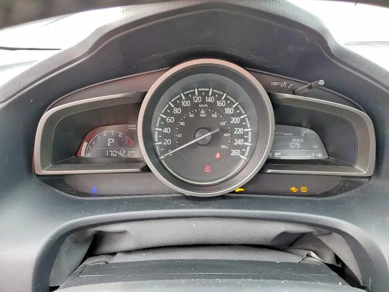 2017 MAZDA 3 TOURING  