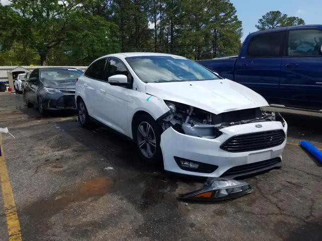 2017 FORD FOCUS SE