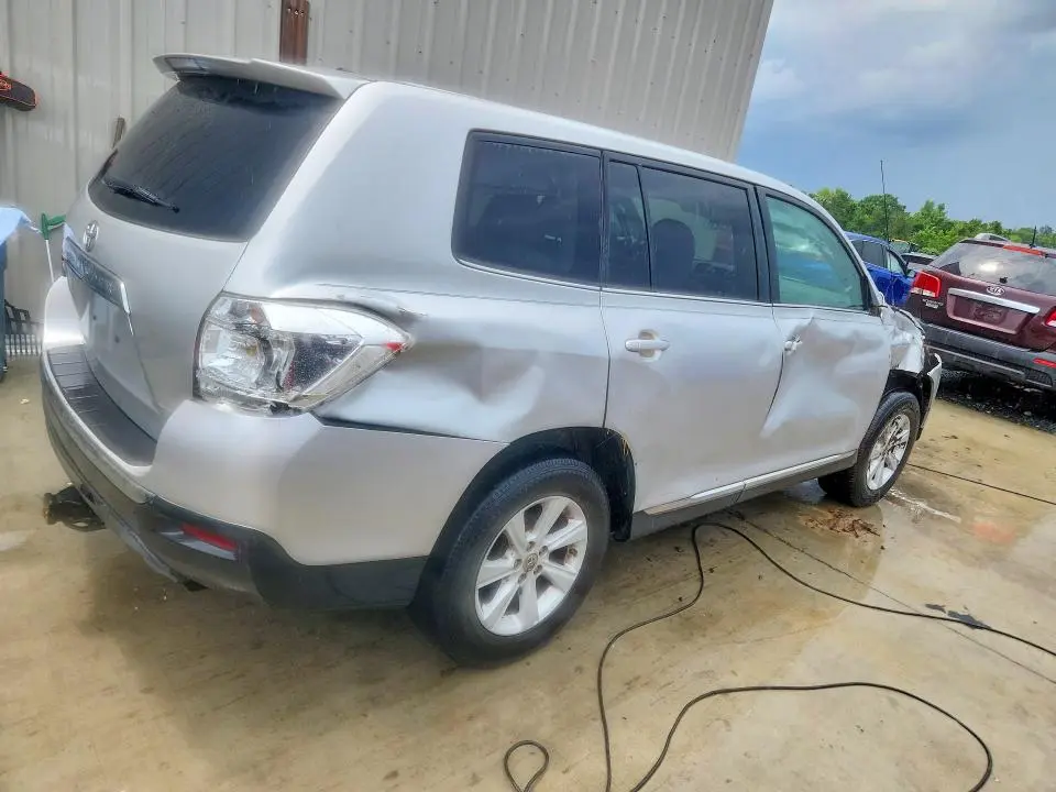 2012 TOYOTA HIGHLANDER BASE  