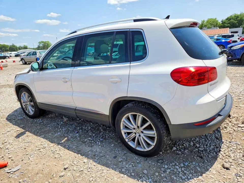 2014 VOLKSWAGEN TIGUAN S  
