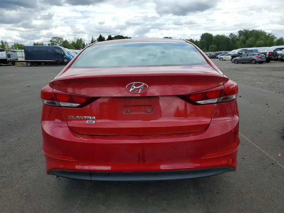 2018 HYUNDAI ELANTRA SE  