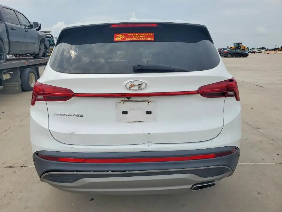 2022 HYUNDAI SANTA FE SE  