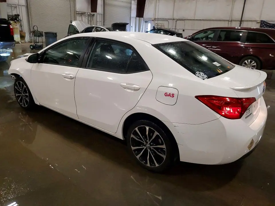 2017 TOYOTA COROLLA SE  