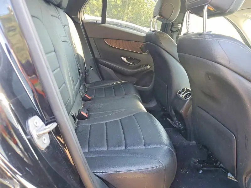 2016 MERCEDES-BENZ GLC 300 4MATIC  