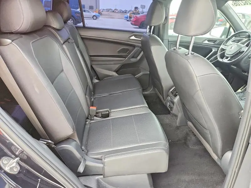 2020 VOLKSWAGEN TIGUAN SE  