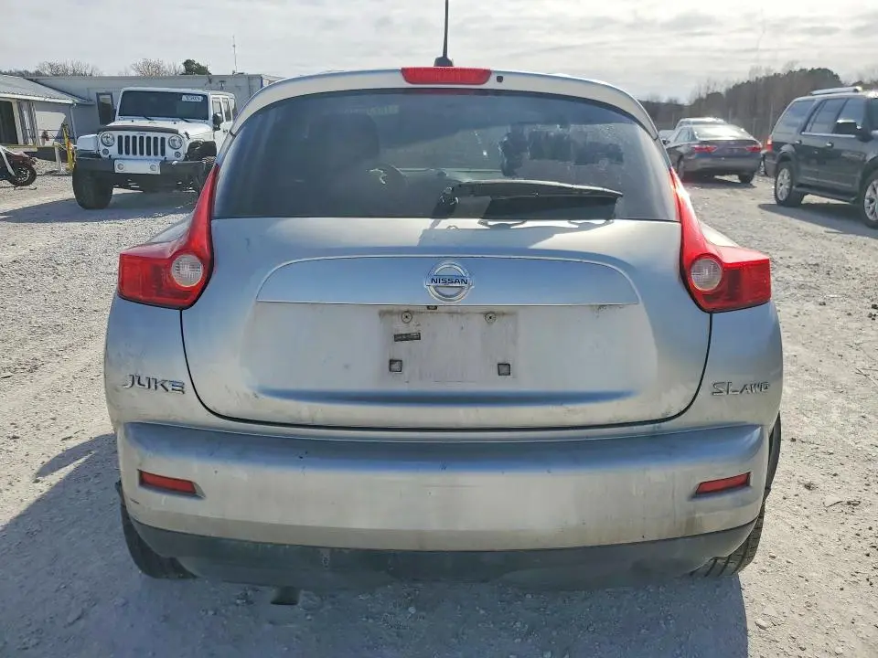 2011 NISSAN JUKE S  