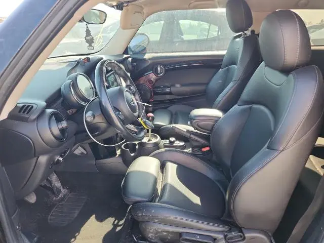 2019 MINI COOPER S  