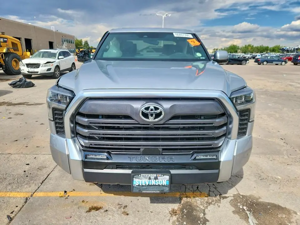 2026 TOYOTA TUNDRA CREWMAX LIMITED  