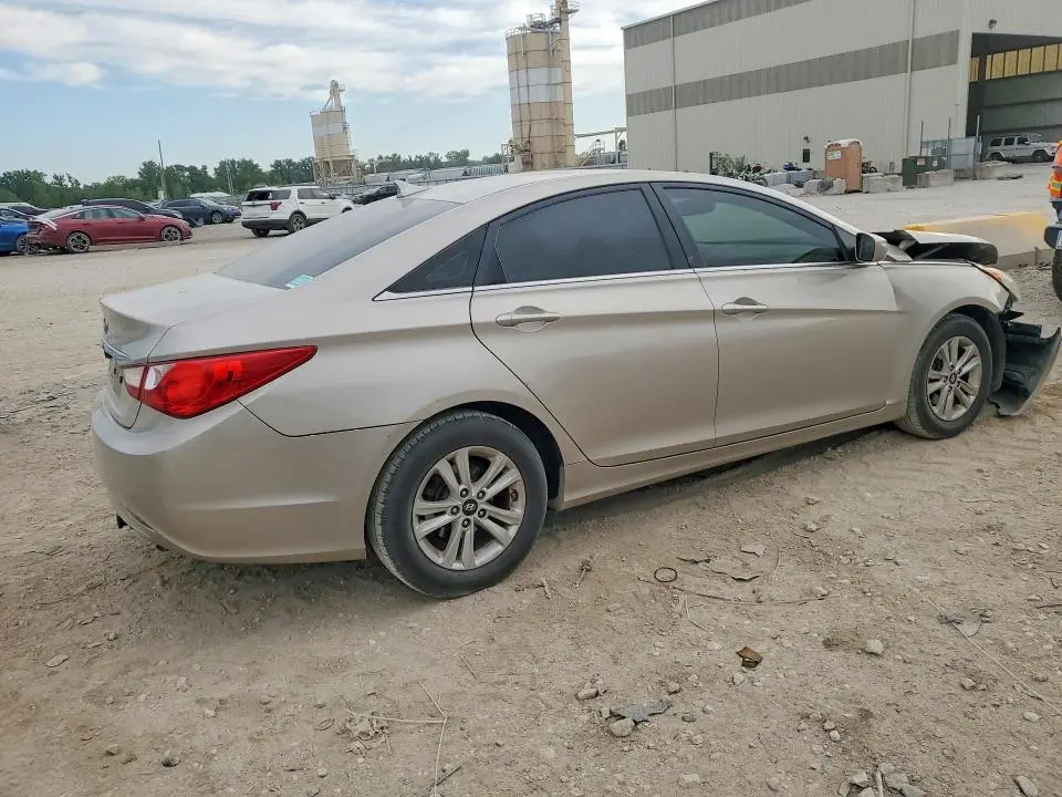 2011 HYUNDAI SONATA GLS  