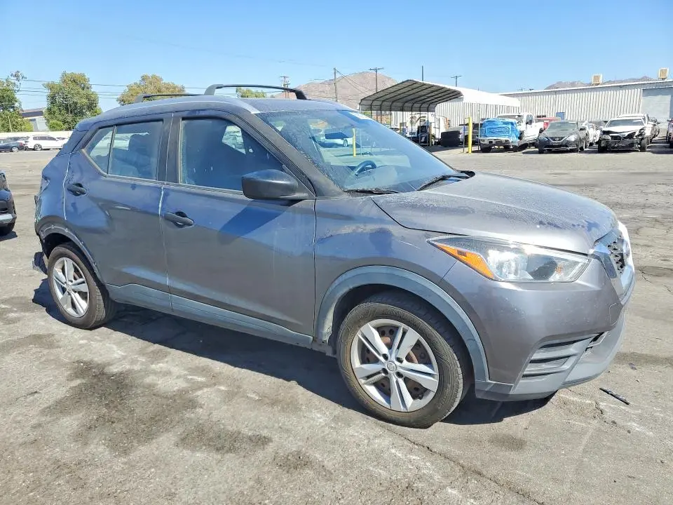 2018 NISSAN KICKS S  