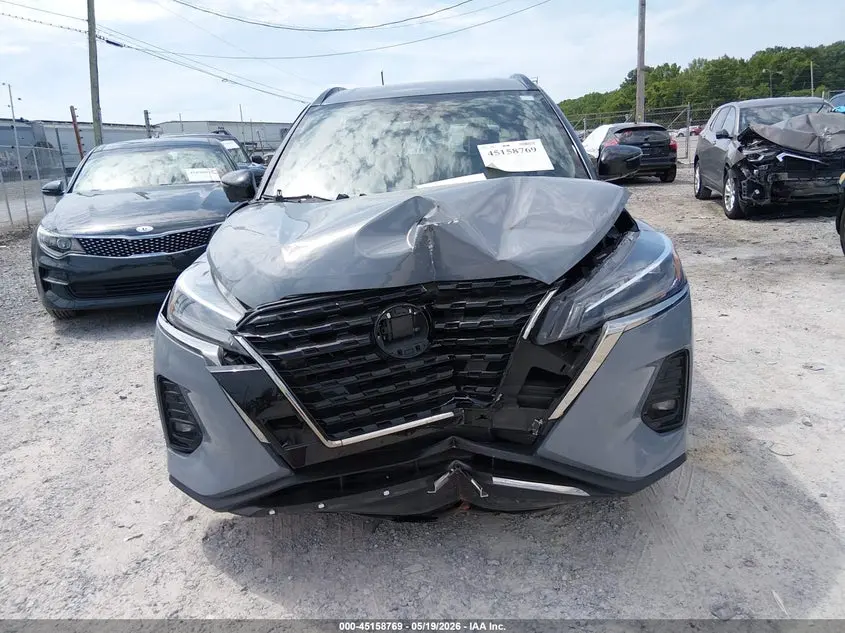 2022 NISSAN KICKS SR XTRONIC CVT