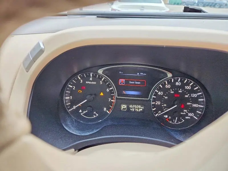 2015 NISSAN PATHFINDER SL  
