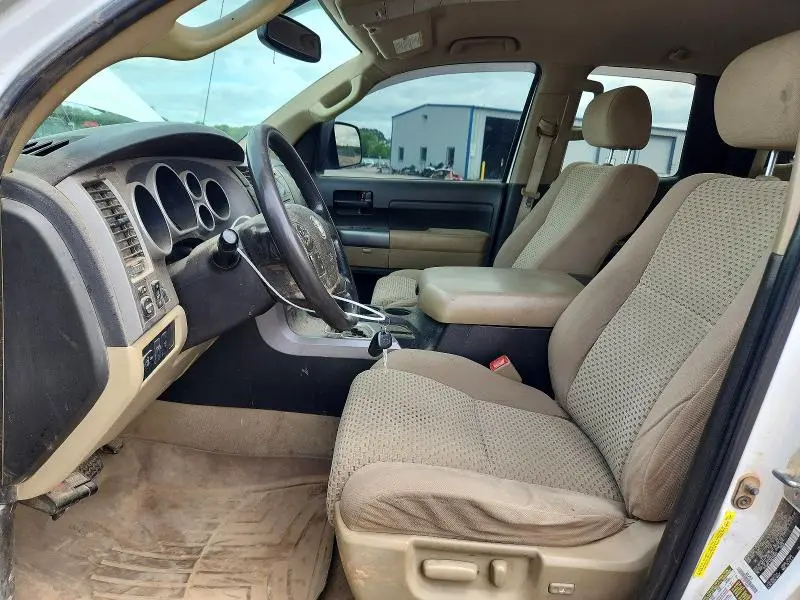 2011 TOYOTA TUNDRA GRADE  