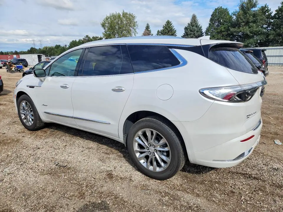 2022 BUICK ENCLAVE AVENIR  