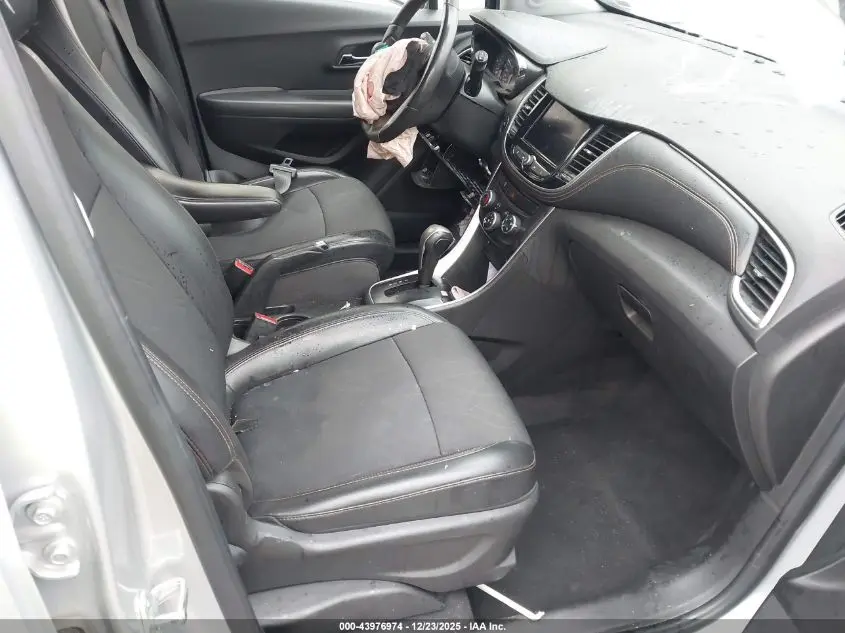 2020 CHEVROLET TRAX FWD LT