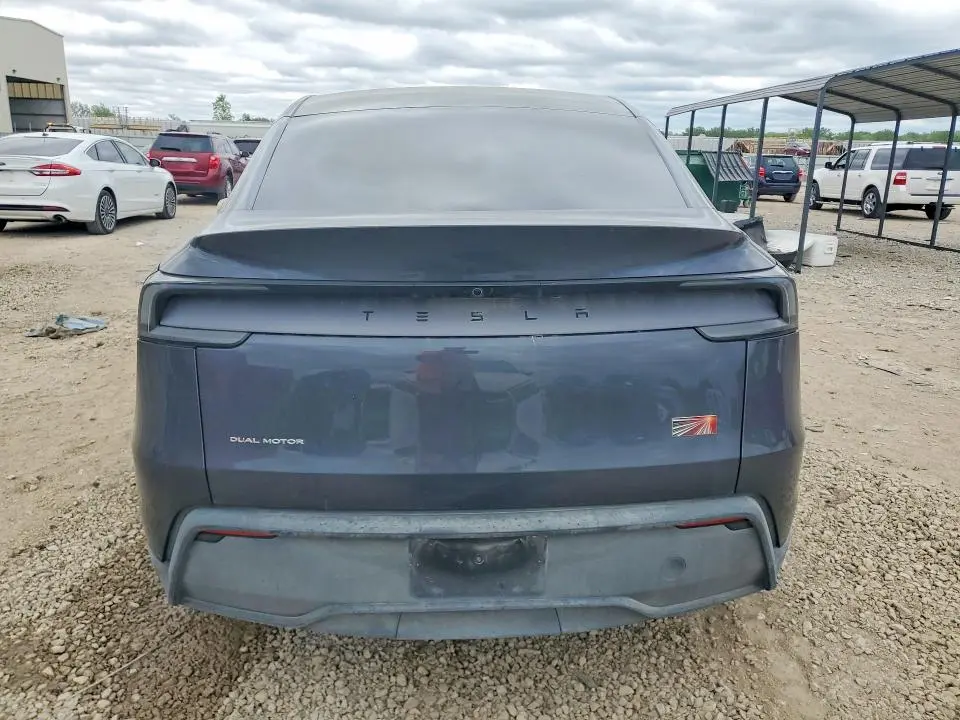 2026 TESLA MODEL Y   