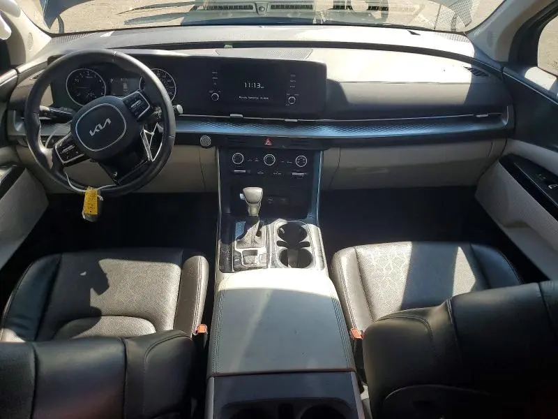 2024 KIA CARNIVAL LX  