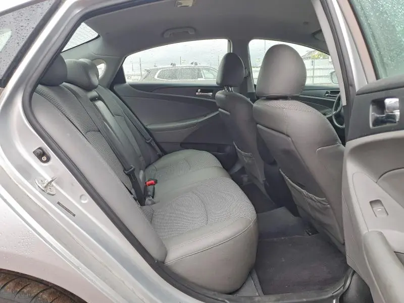 2011 HYUNDAI SONATA SE  