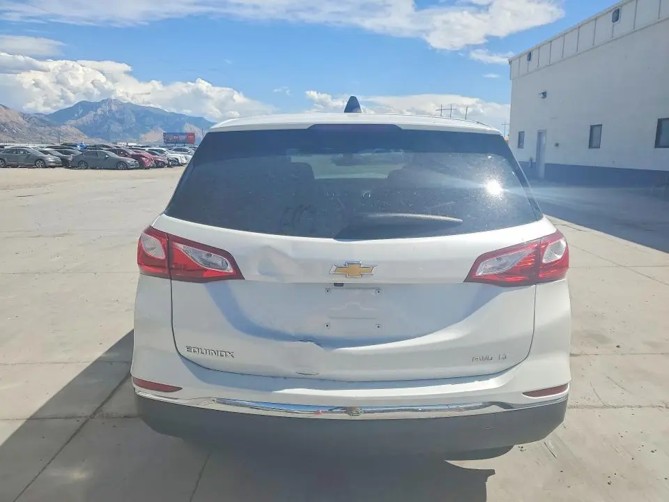 2020 CHEVROLET EQUINOX LT  