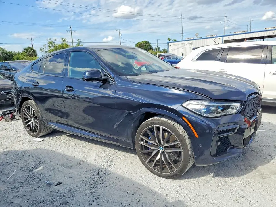 2022 BMW X6   