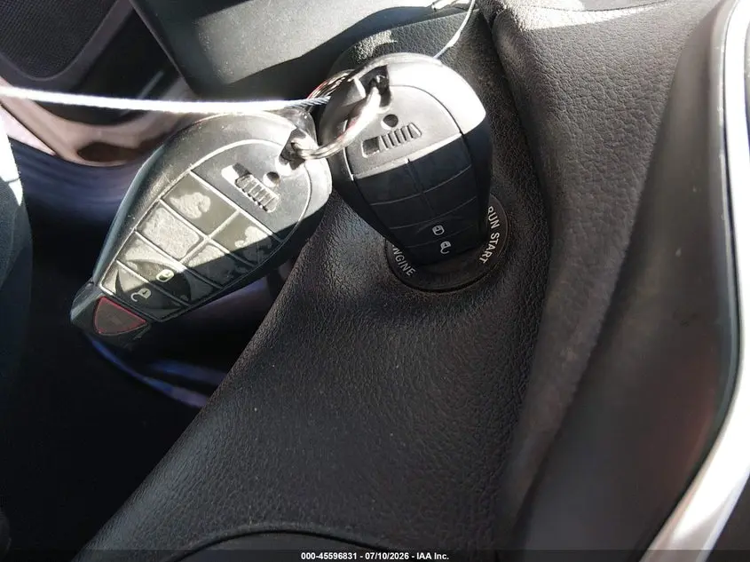 2019 JEEP CHEROKEE LATITUDE 4X4