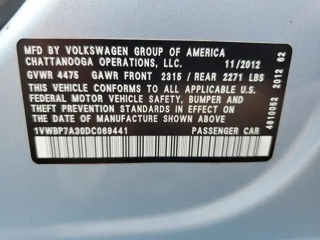 2013 VOLKSWAGEN PASSAT SE  