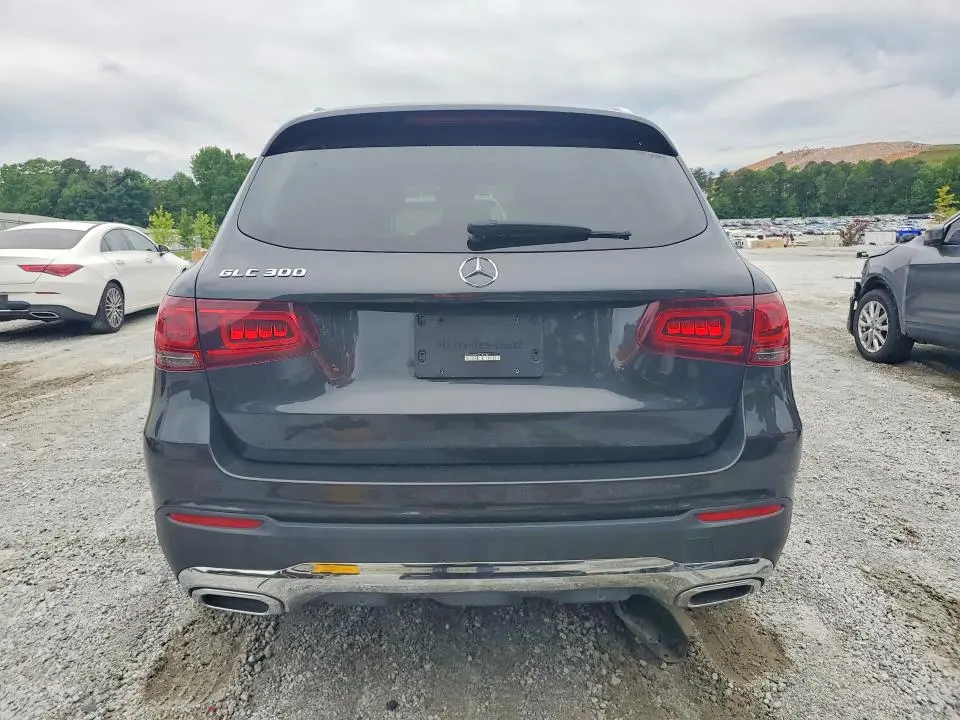 2020 MERCEDES-BENZ GLC 300  