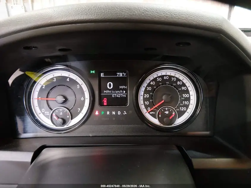 2020 RAM 1500 CLASSIC TRADESMAN  4X4 5'7 BOX